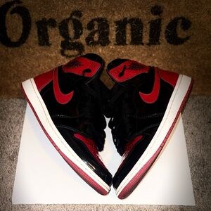 Air Jordan 1 ‘ bred ‘ patent size 9